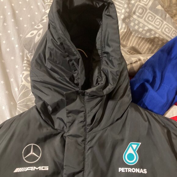 Hugo Boss AMG Mercedes Petronas Team Issue Winter Jacket Coat Size Euro 50 - Picture 7 of 10